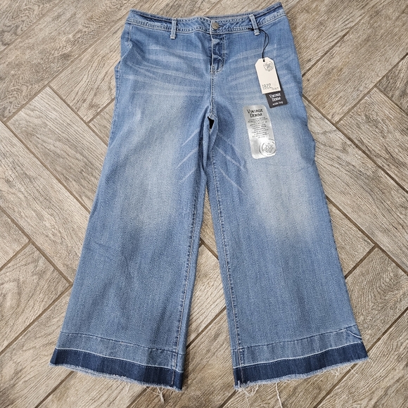 1822 Denim Denim - NEW NWT 1822 Vintage Denim Cropped Wide Leg Size 16